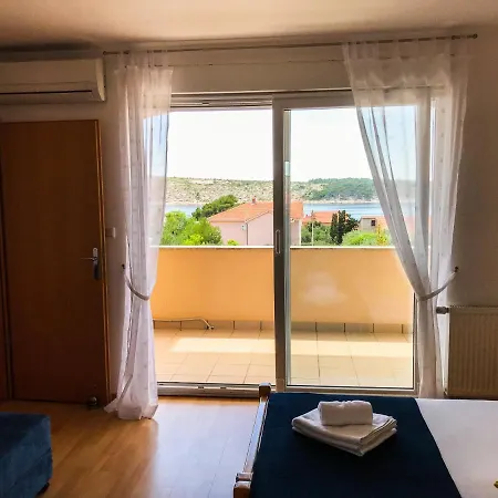 Anica Lejlighed Barbat na Rabu